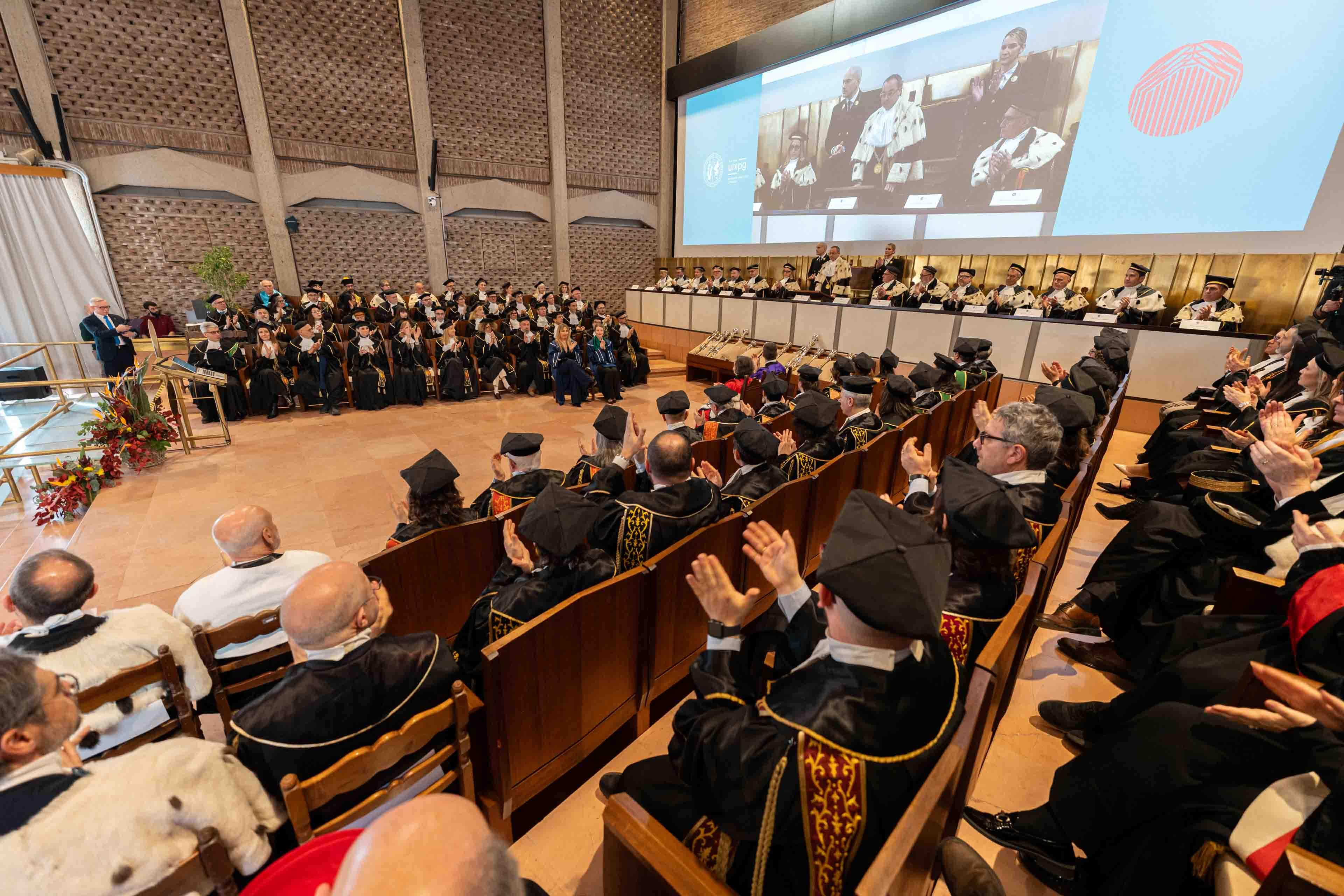 11 panoramica del podio